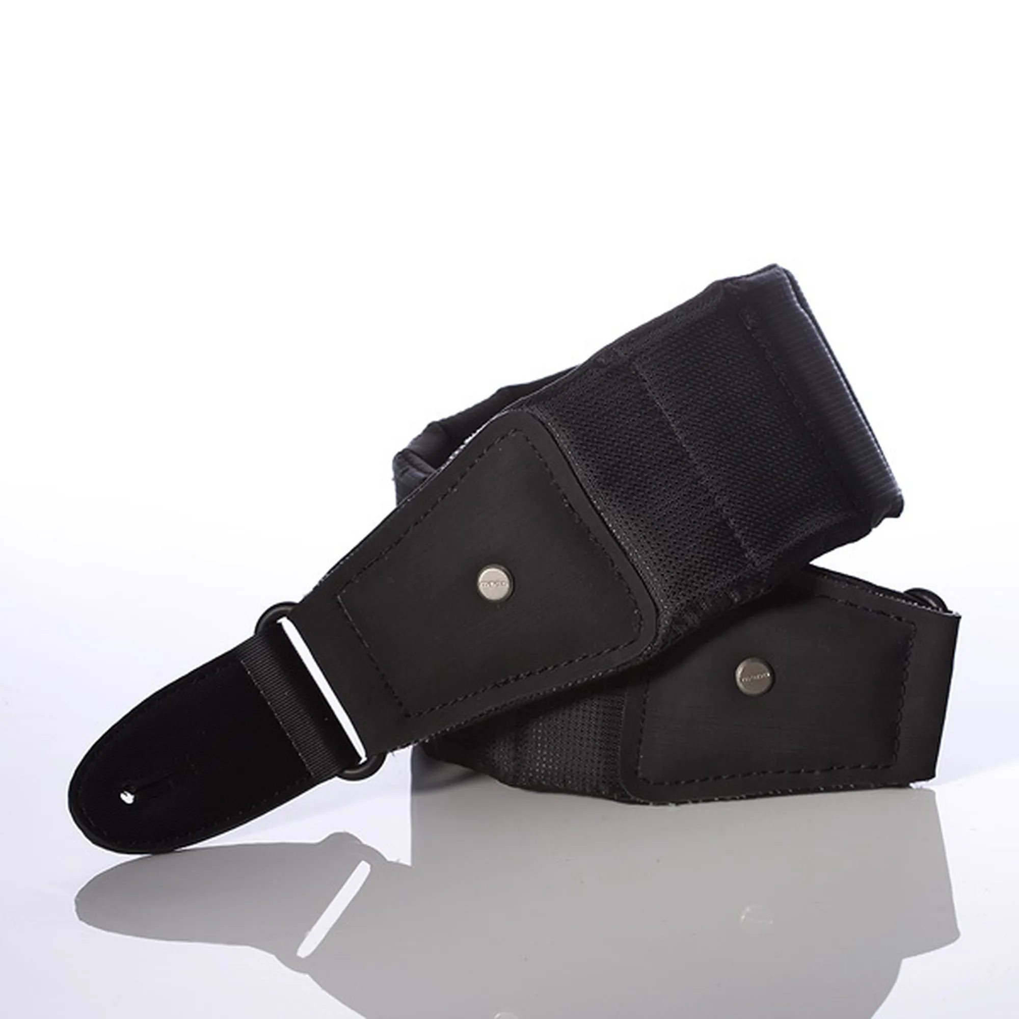 Vorderes Coverbild MONO Cases M80-BTY-BLK-S Betty - Black Short