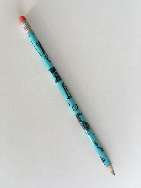 Vorderes Coverbild Bleistift Instrumente und roter Radiergummi (blau)